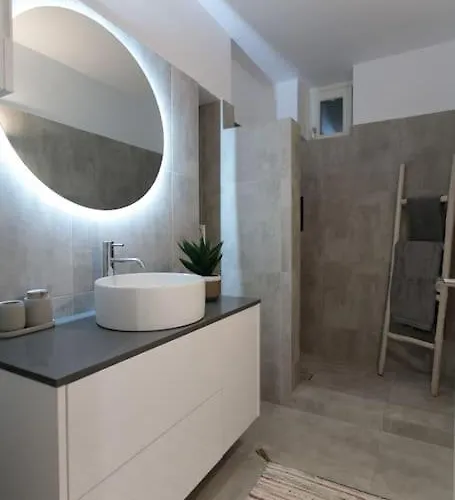 Avlia Panoramic Naxos Плака